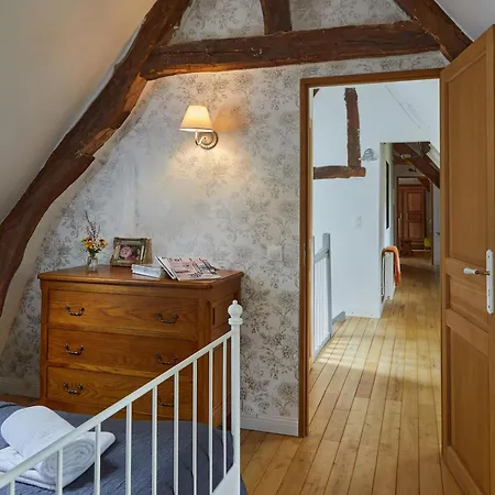 Rouge 4 Etoiles Billard Casa de Férias Gueutteville-les-Gres